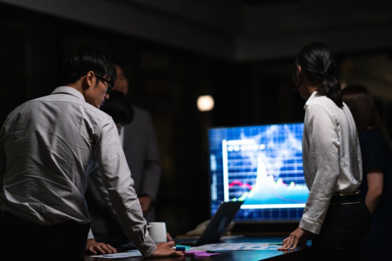 Monetyzacja aplikacji mobilnych – porównanie modeli subskrypcyjnych i reklamowych