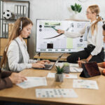 Zarządzanie zespołem developerskim przy tworzeniu aplikacji – modele współpracy i wyzwania